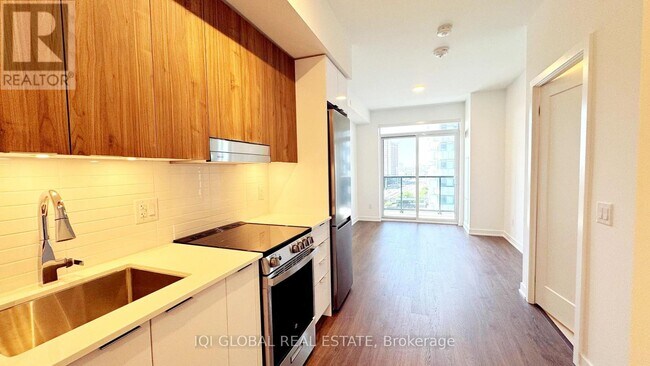 Photo du bâtiment - 5105 Hurontario St