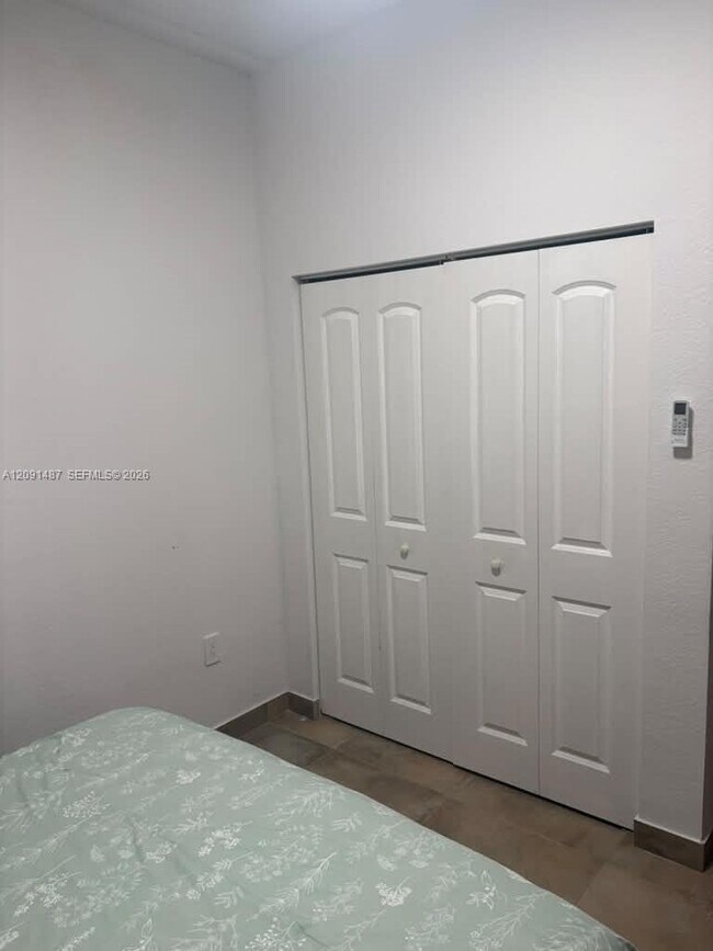 Foto del edificio - 4474 SW 164th Ave