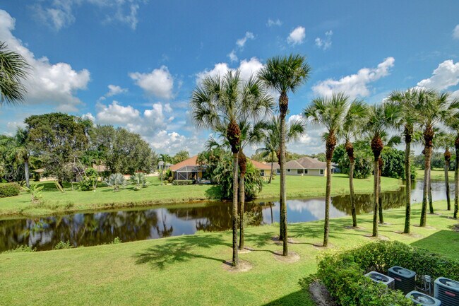 Foto del edificio - 2020 Greenview Shores Blvd