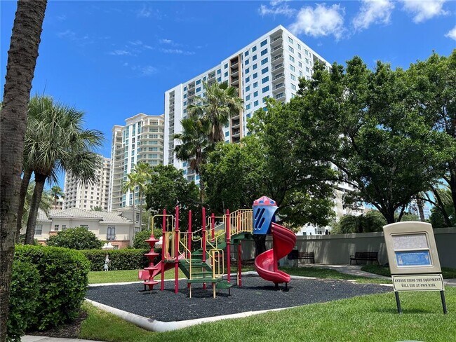 Foto del edificio - 805 Normandy Trace Rd