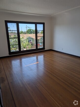 Building Photo - 436 Orizaba Ave