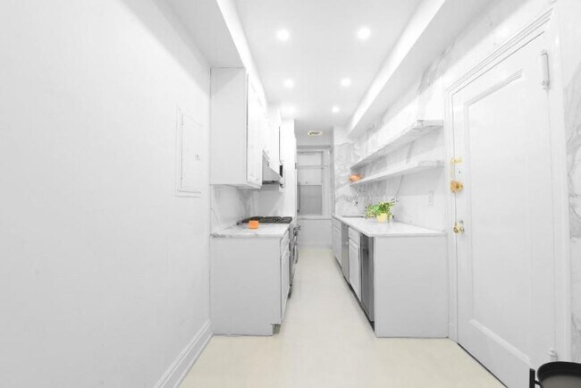 Foto del edificio - 1 bedroom in NEW YORK NY 10019
