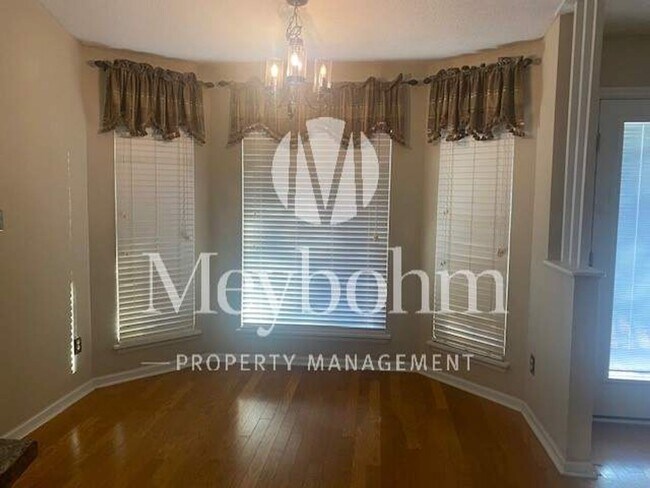 Foto del edificio - 4570 Mulberry Creek - Mulberry Creek