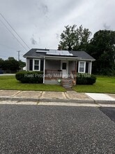 Building Photo - 501 South Ave