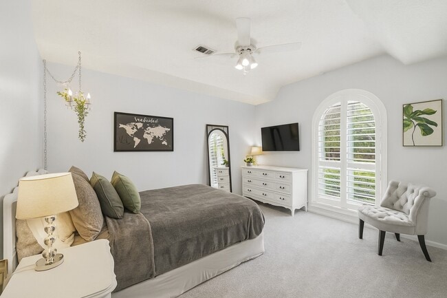 Building Photo - 502 Garrett Dr