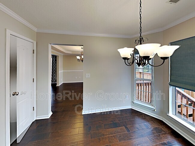 Building Photo - 10 W Way Ln