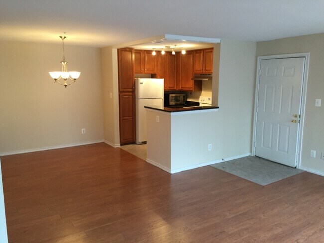 Building Photo - 18502 Boysenberry Dr