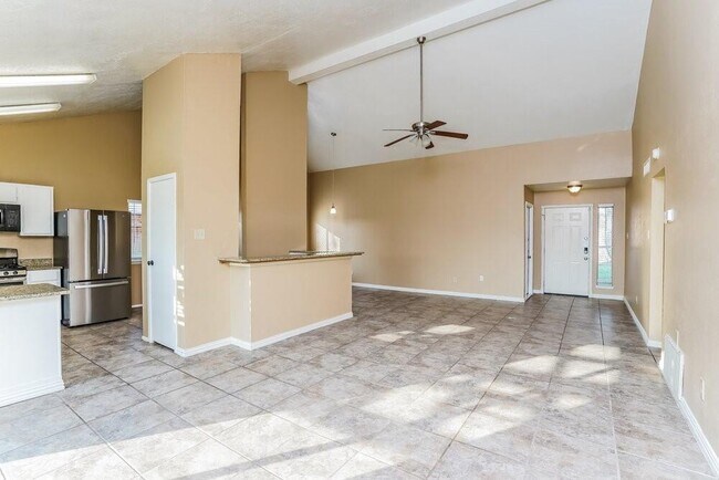 Foto del edificio - 14806 Chasemont Dr