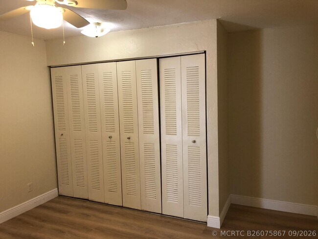 Foto del edificio - 717 SW 2nd Ct