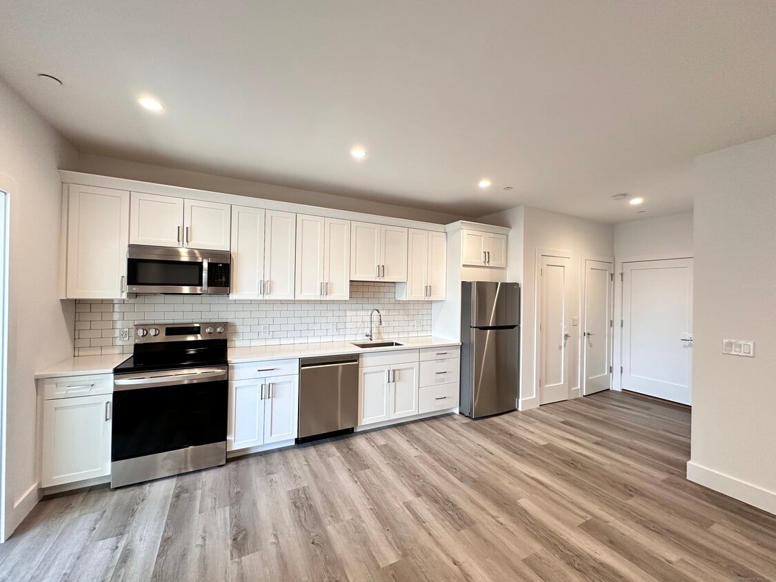 Foto principal - 528 Black Rock Tpke