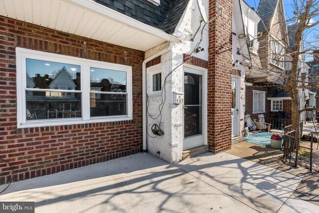 Foto del edificio - 4313 Teesdale St