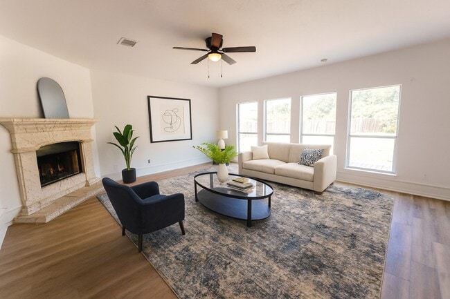 Foto del edificio - 20802 May Showers Cir