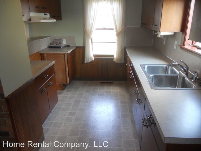 Building Photo - 3 br, 1 bath House - 2858 Sehler