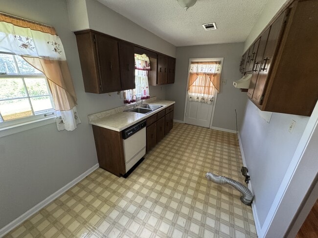 Foto del edificio - 3554 Venable Rd