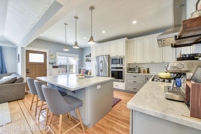 Building Photo - 4 br, 3 bath House - 237 Oxford Street