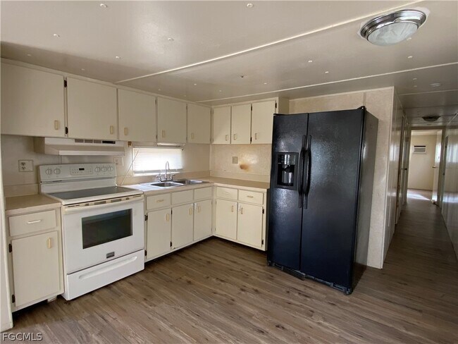 Foto del edificio - 2207 Cantor Ln