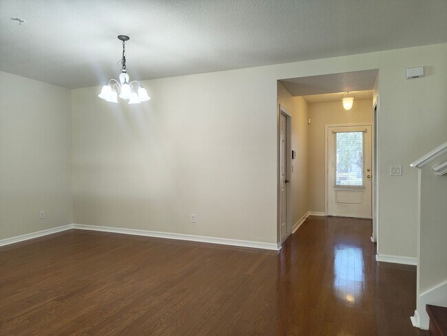 Building Photo - Three Bedroom Townhome at Cypress Lakes in Kissimmee