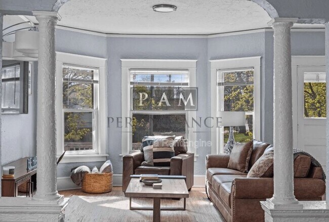 Foto del edificio - 2872 S Linebarger Terrace