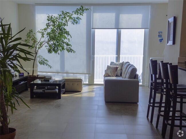 Building Photo - 50 Ocean Lane Dr