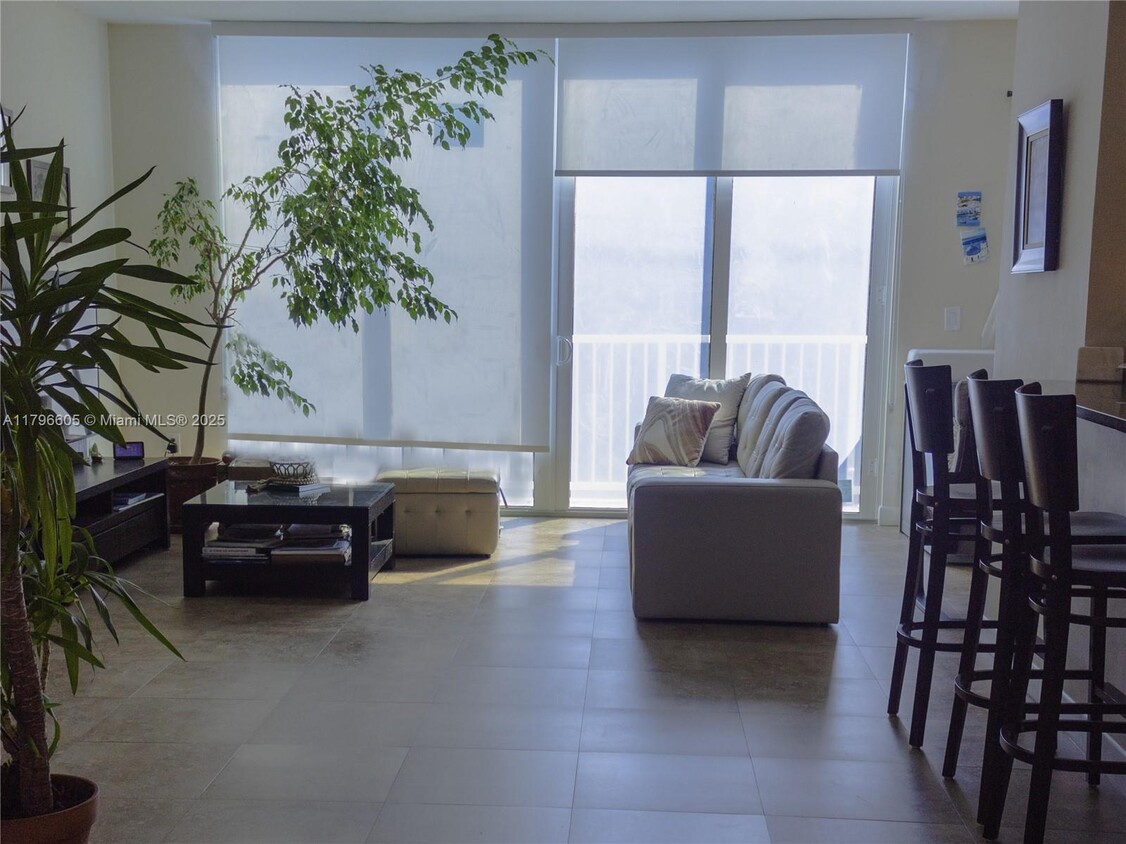 Foto principal - 50 Ocean Lane Dr