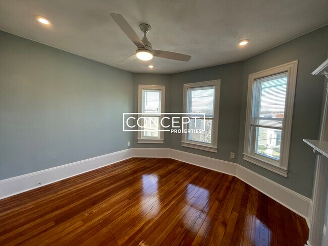 Foto del edificio - 3 Mossland St