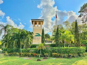 Building Photo - 251 Palm Cir W