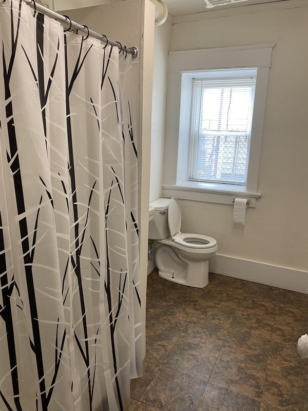 Foto del edificio - 316-322 Taylor Ave