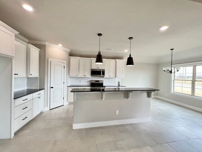 Foto del edificio - Single-Family Home- Beautiful 4 Bed Westmi...