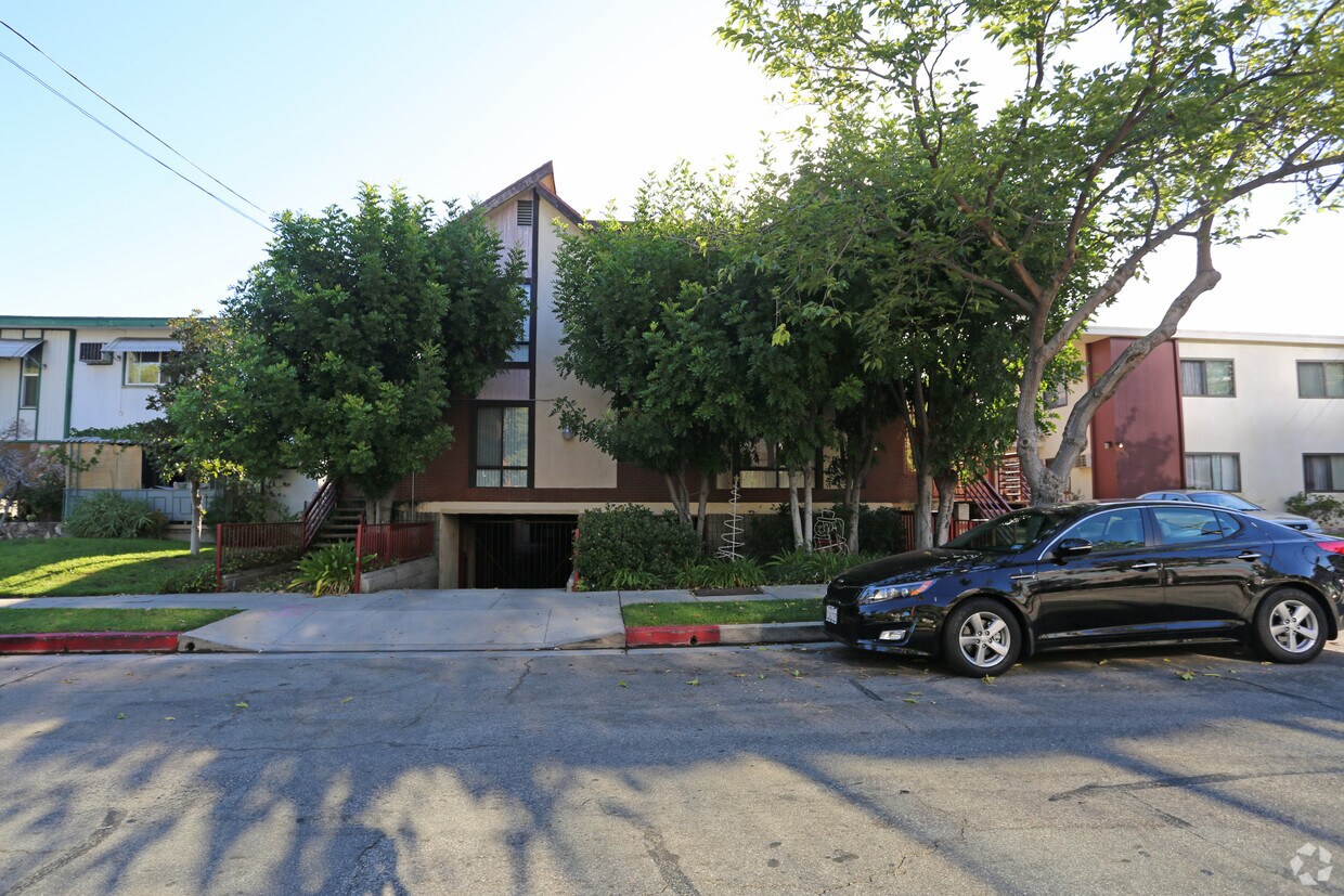Foto del edificio - 914 N Louise St