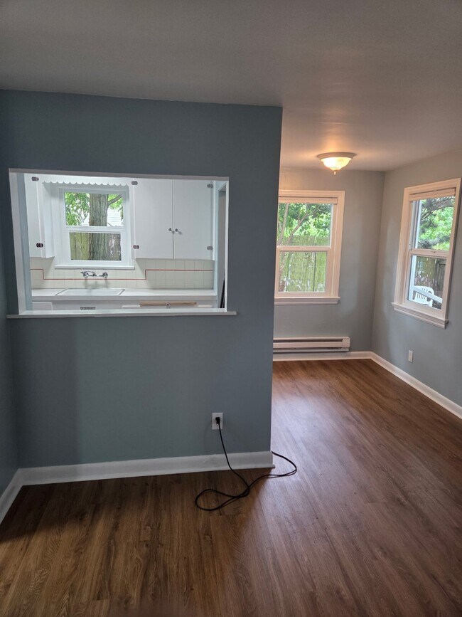 Comedor - 4424 42nd Ave SW