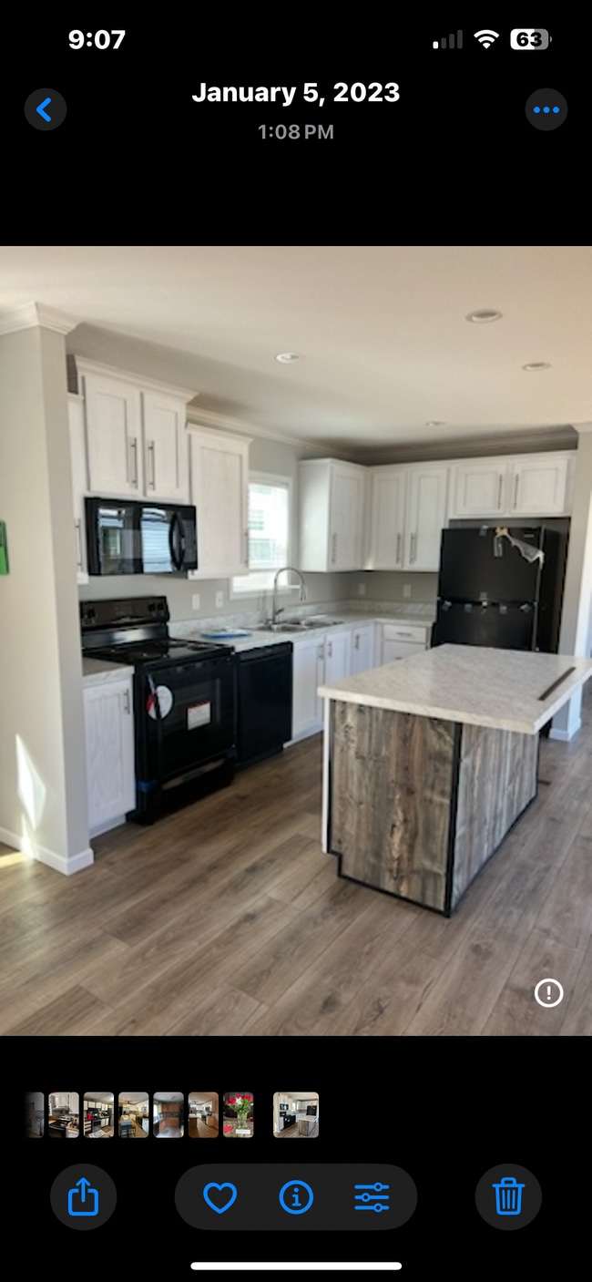 Open floor plan - 656 Warner Ave
