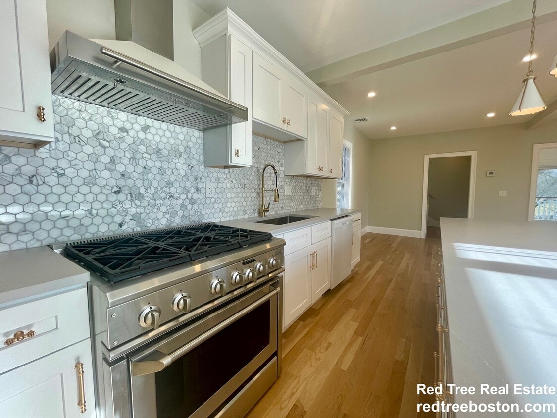 Photo - 1166 Fellsway Unit 2