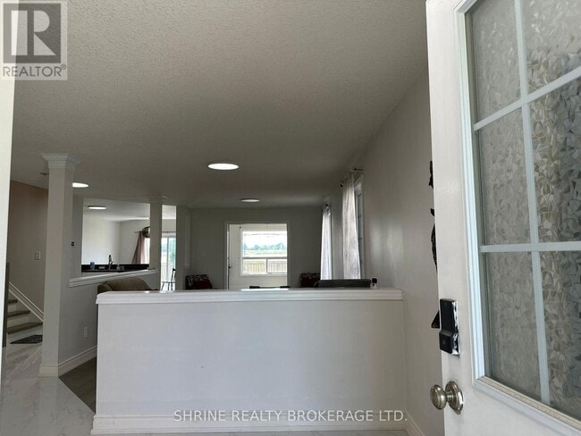Building Photo - 2480 Meadowgate Blvd