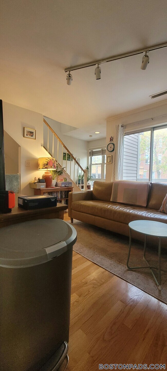 Foto del edificio - 7 Henry St