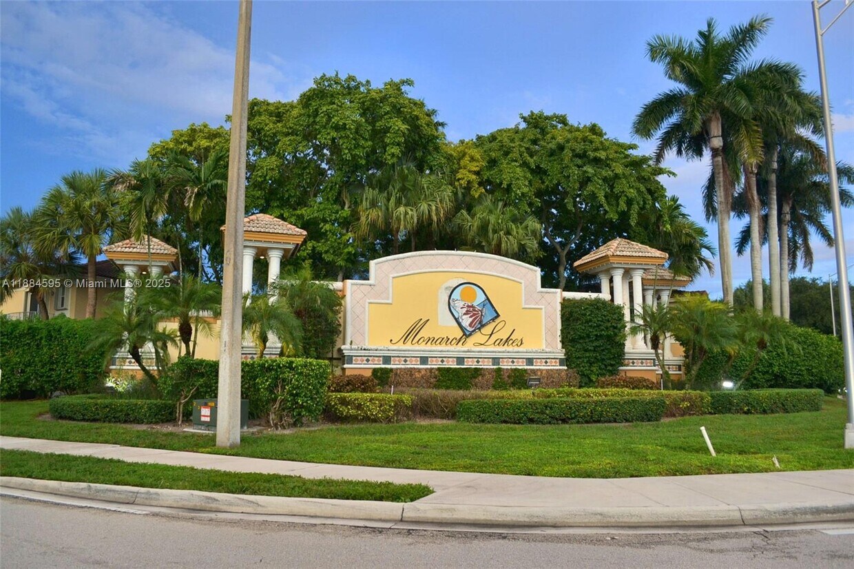Foto principal - 12813 SW 32nd St
