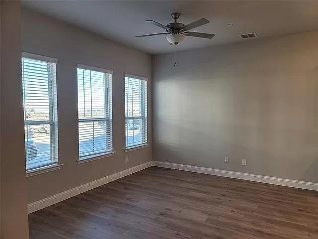 Building Photo - 303 Colusa Dr