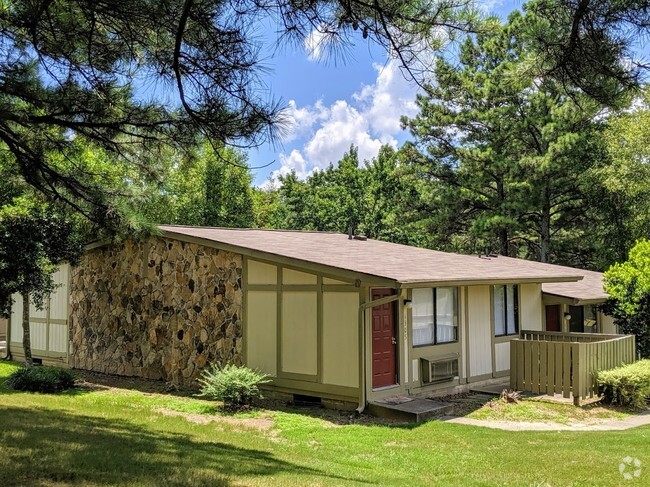 Building Photo - Poplar Springs Apartments