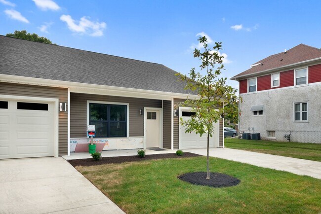 Foto del edificio - New Construction in Tuscola, 2 Bed, 2 Bath...