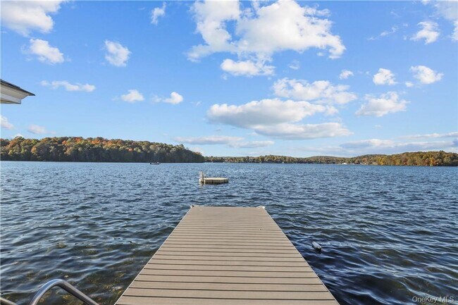 Foto del edificio - 33 Sycamore Rd