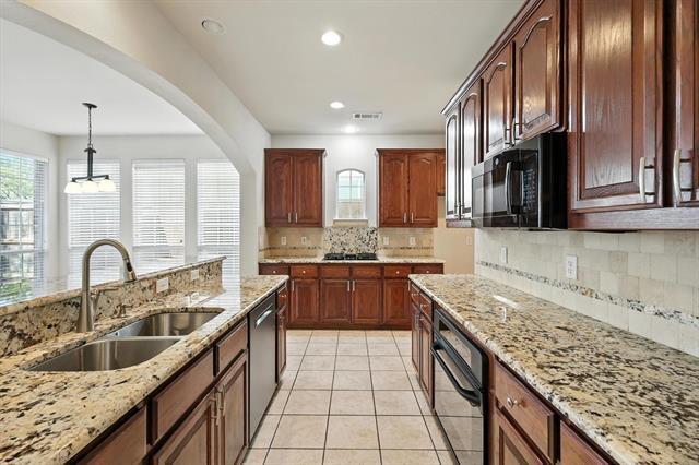 Building Photo - 4501 Sandra Lynn Dr