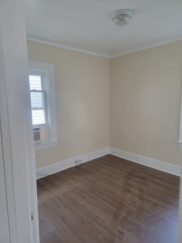 Foto del edificio - 4832 Poplar St