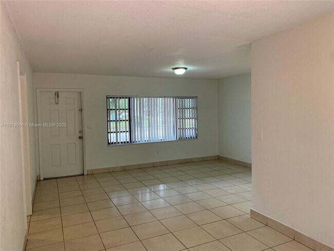 Foto del edificio - 2481 NW 178th Ter