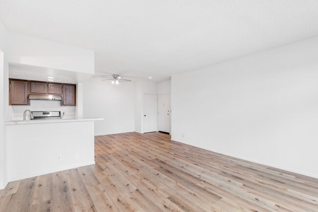 Building Photo - 14400 Dickens St