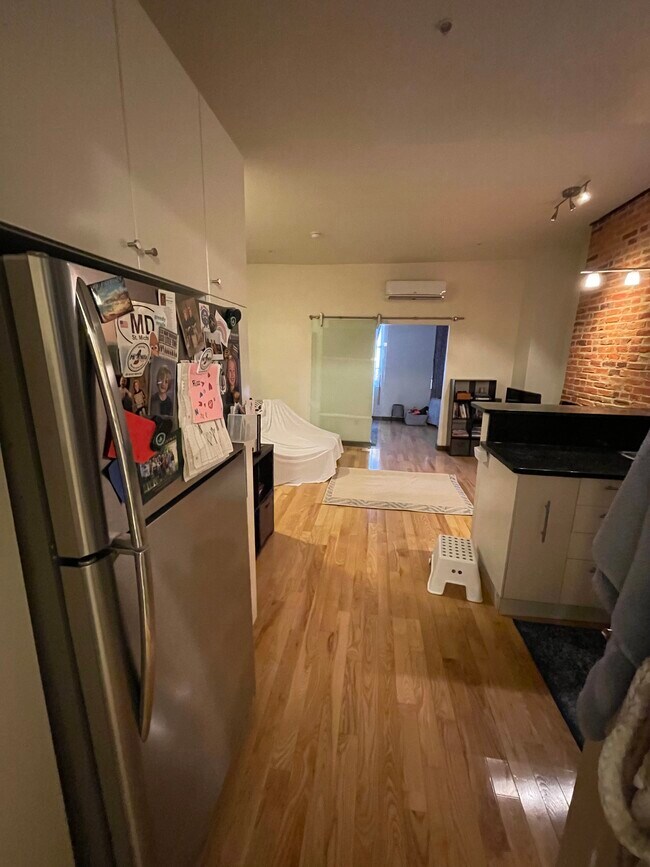 Foto del edificio - 925 N Calvert St