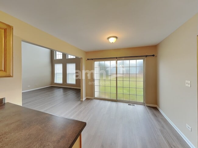 Building Photo - 1844 Courtwright Dr
