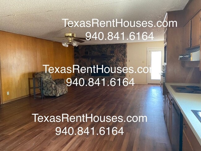 Building Photo - Small Town Life in Historic Throckmorton, Texas