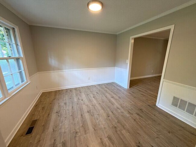 Foto del edificio - 3 Bedroom 2 Bath Ranch