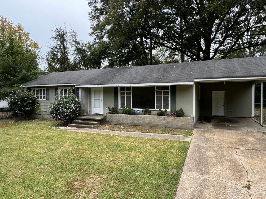 Foto principal - 140 Wildwood Cir