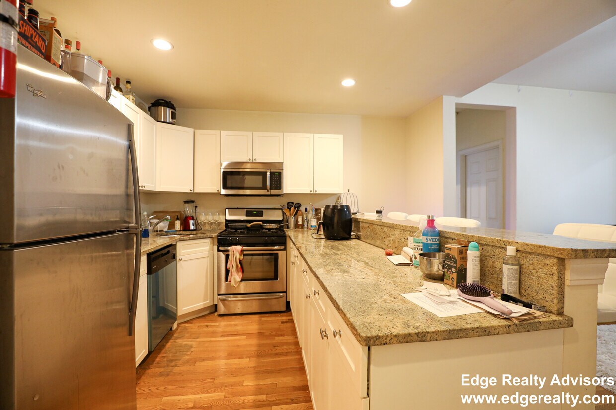 7 Egmont St Unit 2, Brookline, MA 02446 Apartments in Brookline, MA