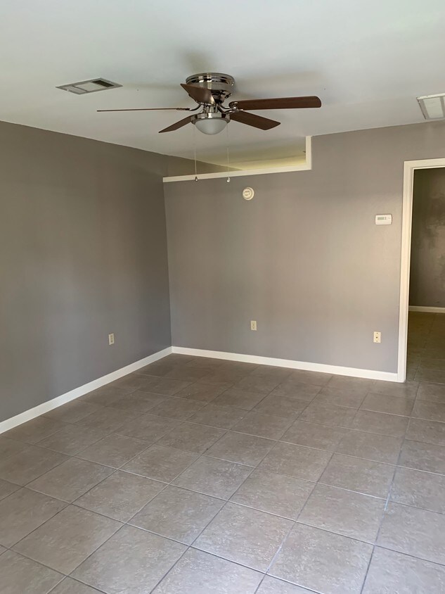 Primary Photo - 14026 Country Manor Ln